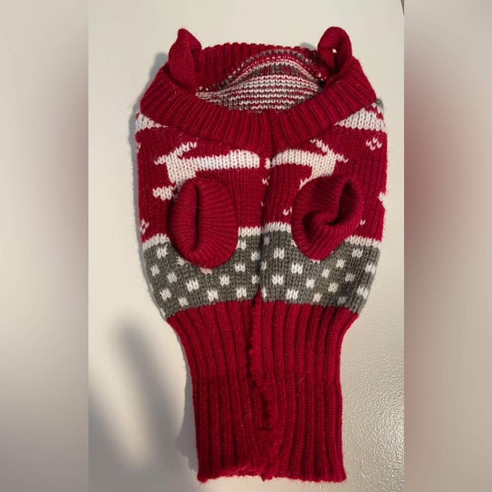 NWOT! Extra Small Dog's Sweater!